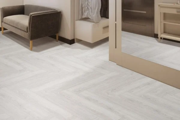 Виниловый пол Floor Factor Herringbone White Smoke Oak в Нижнем Новгороде