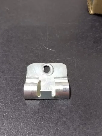 Клипсы к плинтусу MDF Bonkeel (50шт) в Нижнем Новгороде