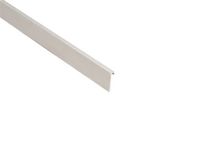 Коннелюрный плинтус Bonkeel Верхняя светло-серая часть (28х5х2200мм) в Нижнем Новгороде