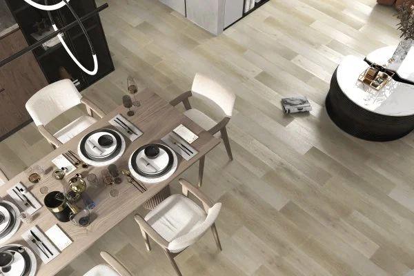 Кварц-виниловая плитка Refloor Fargo Comfort 1166-02 Дуб Спелый Миндаль (Градиент) в Нижнем Новгороде