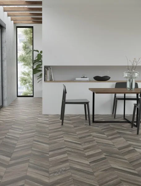 Ламинат Egger PRO 8/33 4V Large Дуб Кестинкорт Шоколад левая EPL240F4CL в Нижнем Новгороде